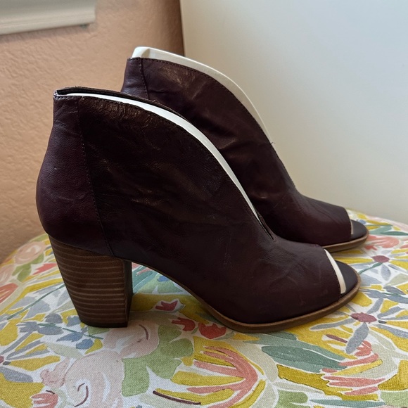 Lucky Brand Joal Ankle booties 8.5 NWOB - Picture 3 of 10